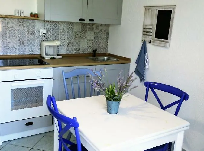 Jakov Διαμέρισμα